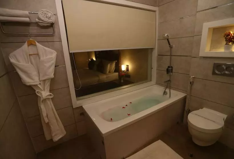 Hotelli Kanha's Palm Springs