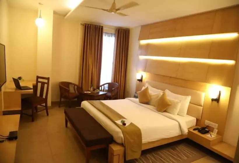 Hotelli Kanha's Palm Springs