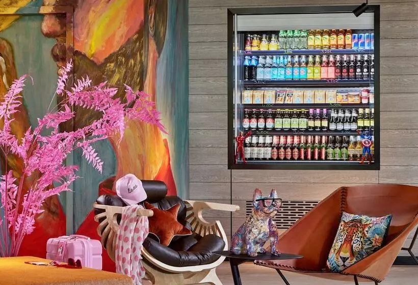 Hotelli Moxy Karlsruhe