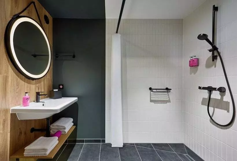 Hotelli Moxy Karlsruhe