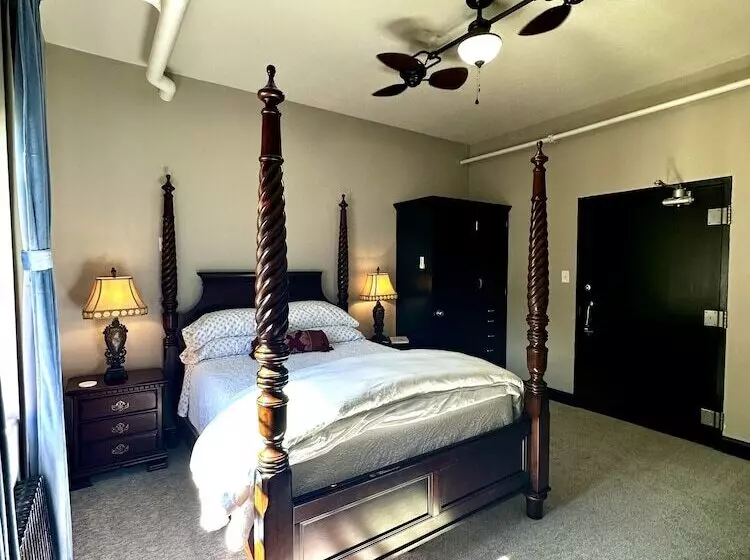 ホテル Silverton Mountain Manor