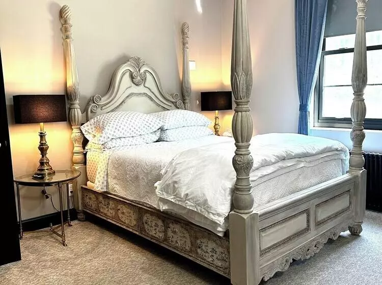 ホテル Silverton Mountain Manor