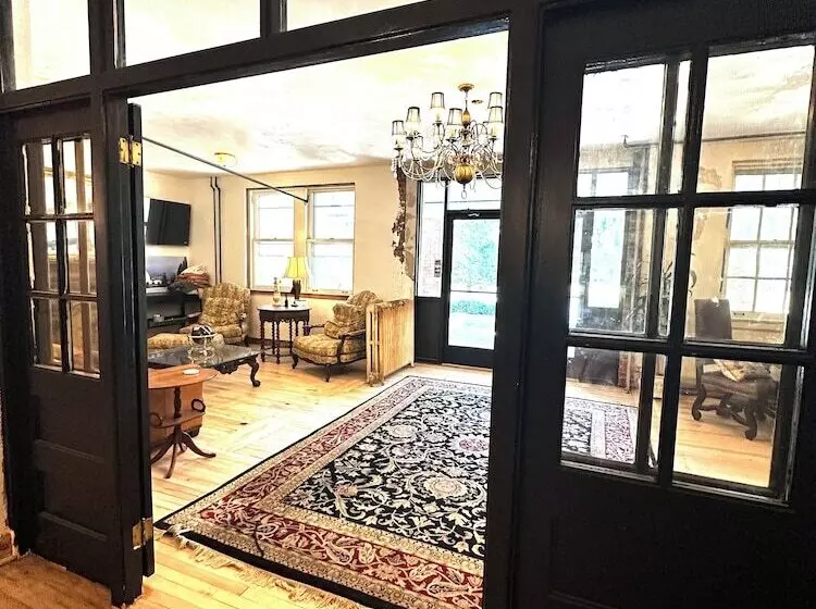 ホテル Silverton Mountain Manor