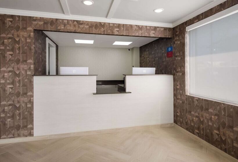 فندق Surestay Plus By Best Western Pigeon Forge