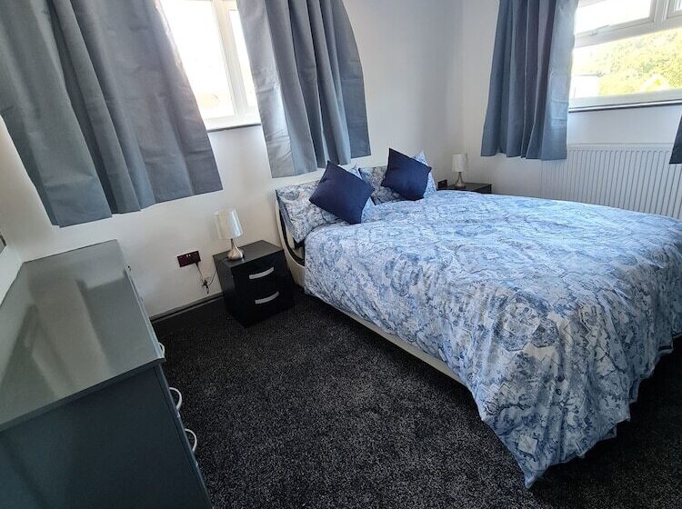 住所 2 Bed House Bungalow In Bristol