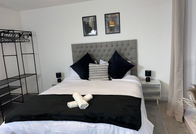 اقامتگاه Family Home 5 Bed House In Birmingham City Centre