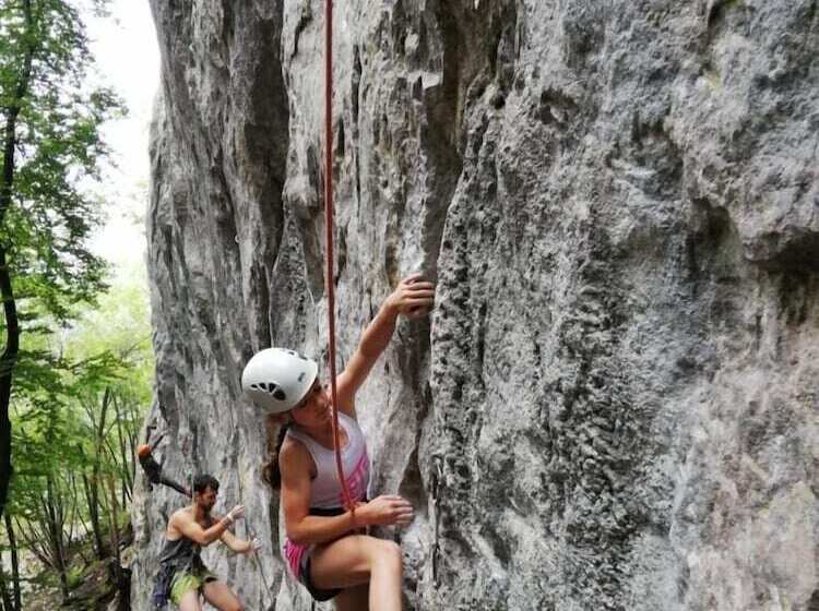 تختخواب و صبحانه Sobe Ravnik