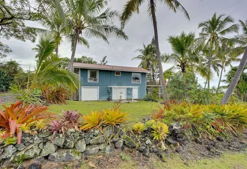 Breezy Kailua Kona Bungalow W/ Lanai & Ocean View!