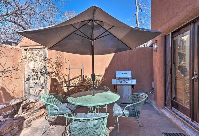 Chic Adobe Style Bungalow In Historic Santa Fe!