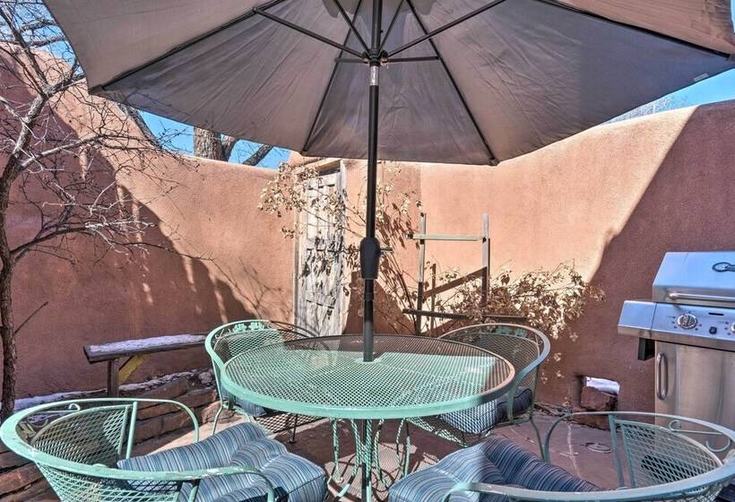 Chic Adobe Style Bungalow In Historic Santa Fe!