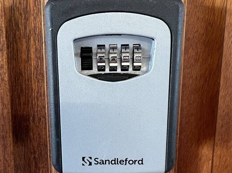 City Gates Motel Mackay   Contactless