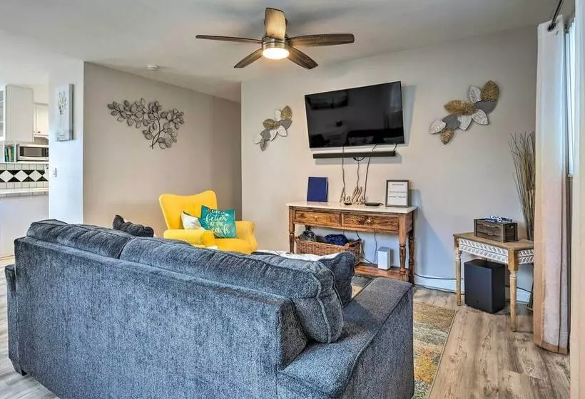 Gated Southern Miami Home: 22 Mi To Downtown!