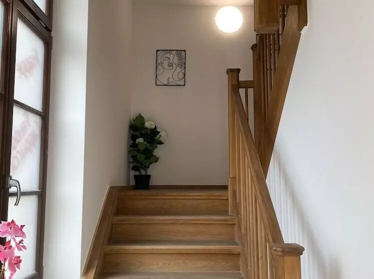 Hotelli Am Bahnhof Ditzingen