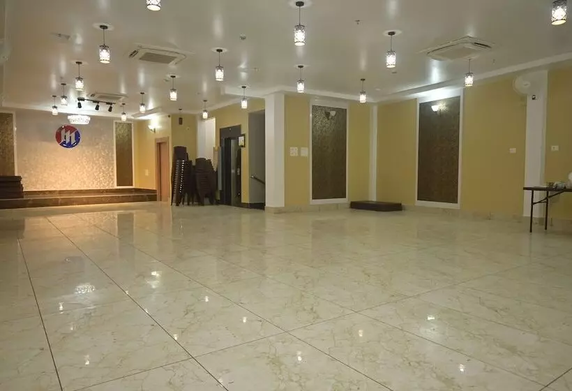 ホテル Maa International