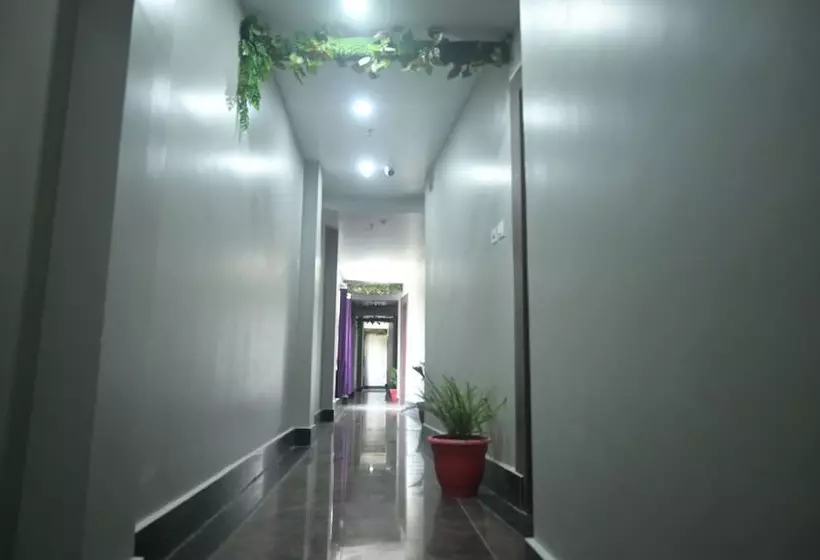 ホテル Maa International