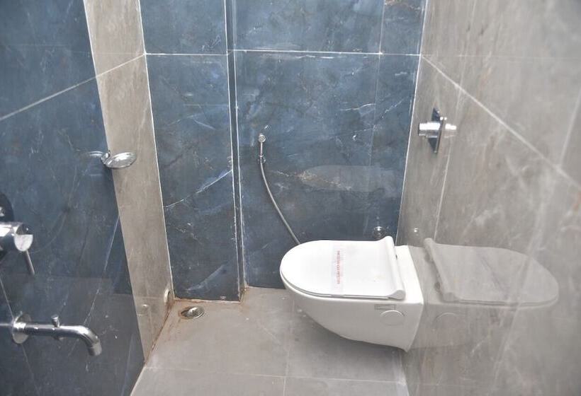 Hotel Maa International