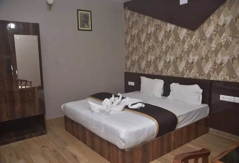 ホテル Maa International