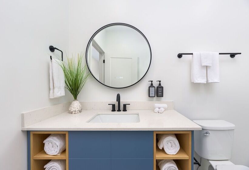 هتل Motif On Music Row