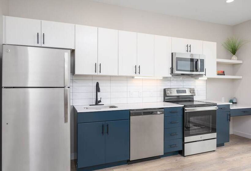 هتل Motif On Music Row