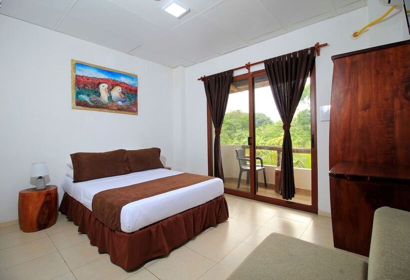 فندق Natura Gardens Galápagos