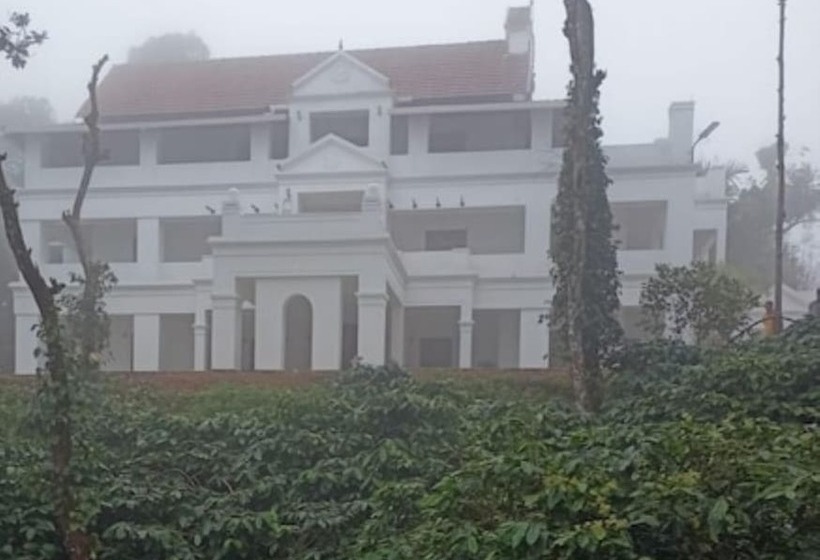 Отель Orange Valley Plantation Holiday,virajpet