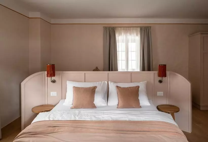 ホテル Pension Leuchtenburg