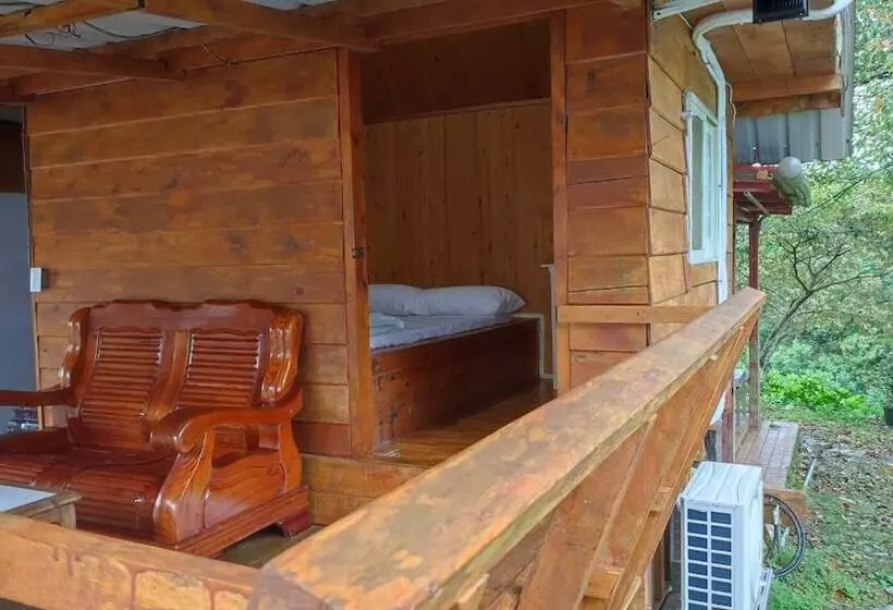 هتل روستایی Chargevillage