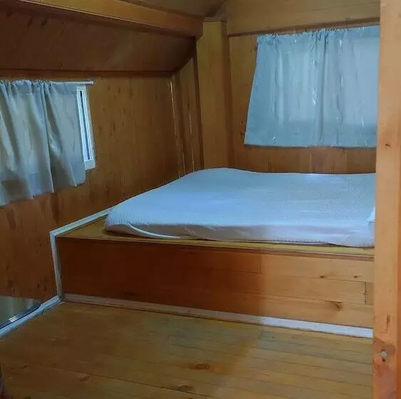 هتل روستایی Chargevillage