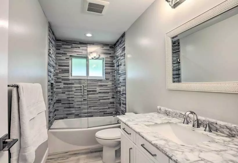 Jupiter Home W/ Private Pool & Putting Green!