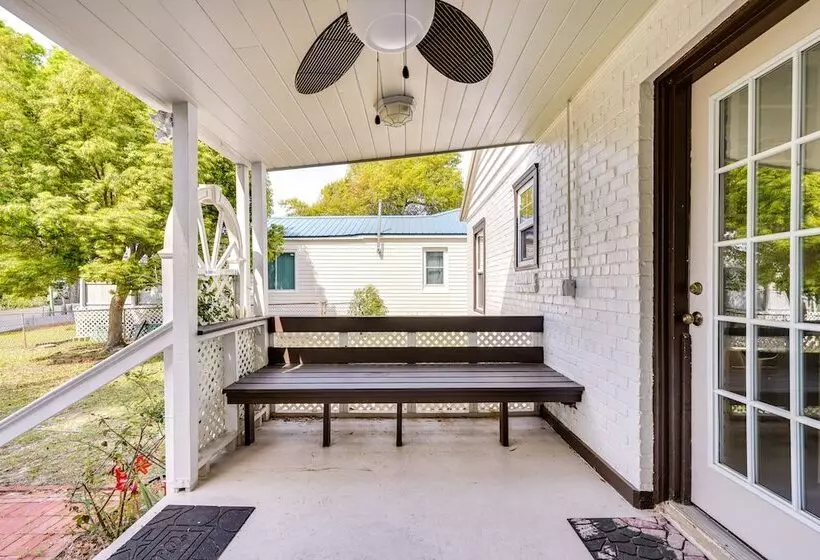 Lovely Panama City Cottage: Walk To Bayside Beach!