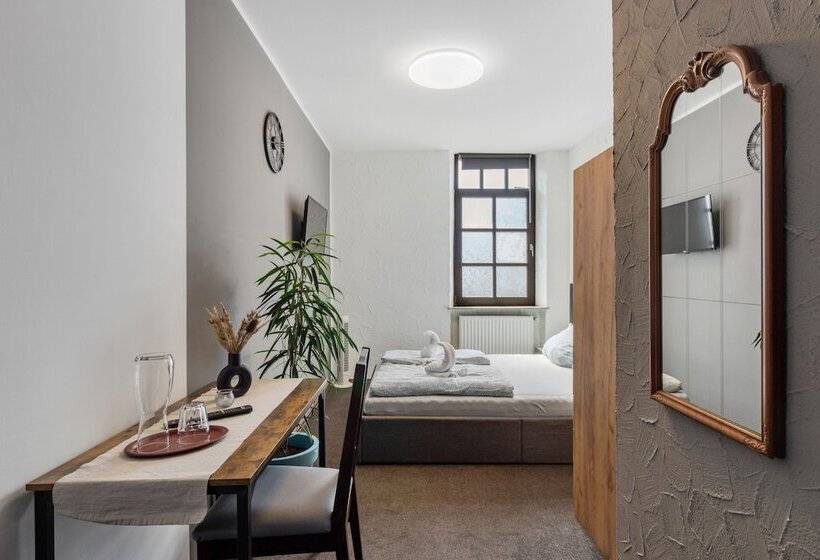 פנסיון Family And Friends Hassloch