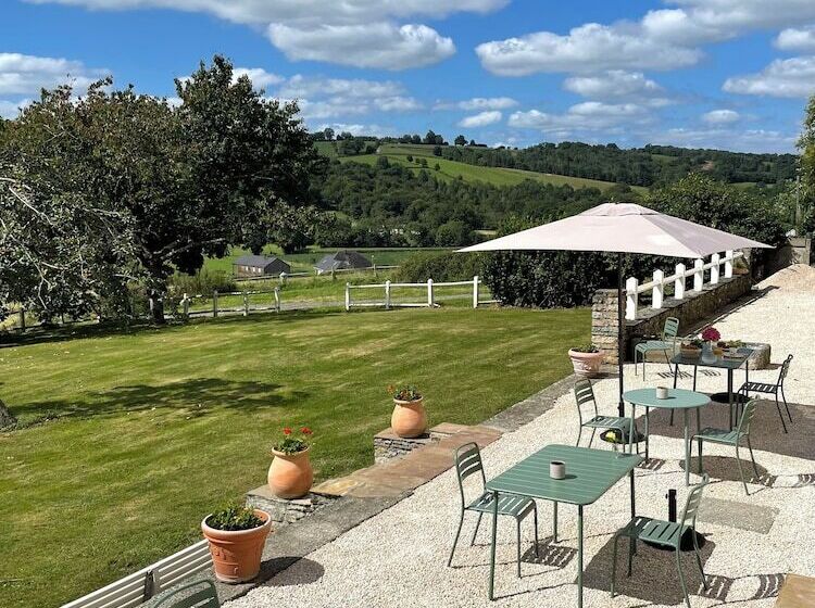 بنسيون Le Relais Du Faget