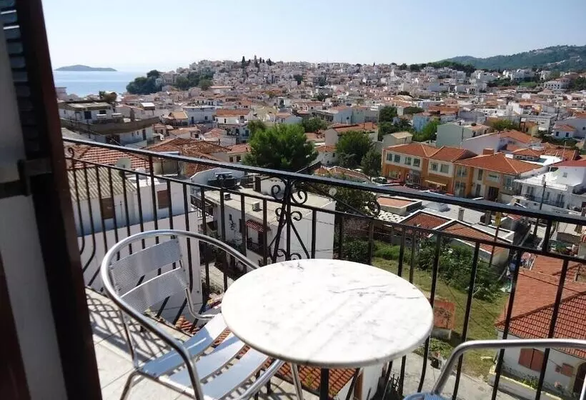 Pension Margarita Triple Room1