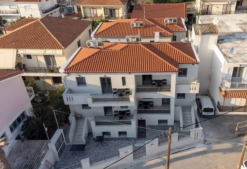 Rafkon Luxury Apartments   Myrina