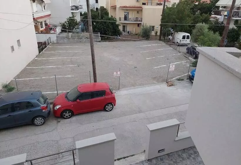 Rafkon Luxury Apartments   Myrina