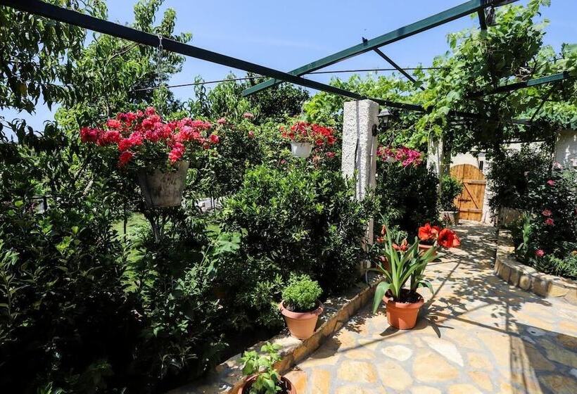 레지던스 Beautiful 8 Bed House In Corfu