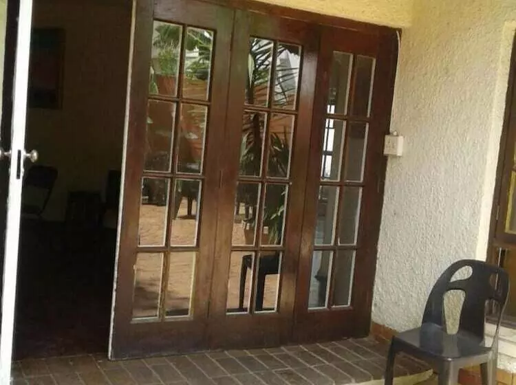 Rosebank Boarding Hostel