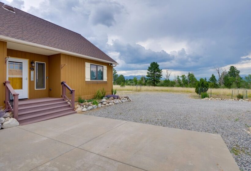 8696: 360 Mtn View & On Site Hiking!