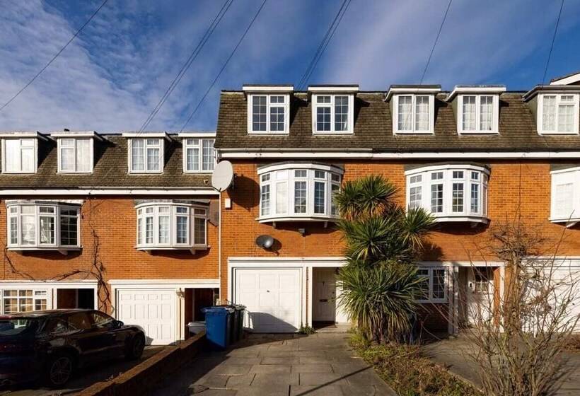 The Mill Hill Wonder Inviting 3bdr House With Garden