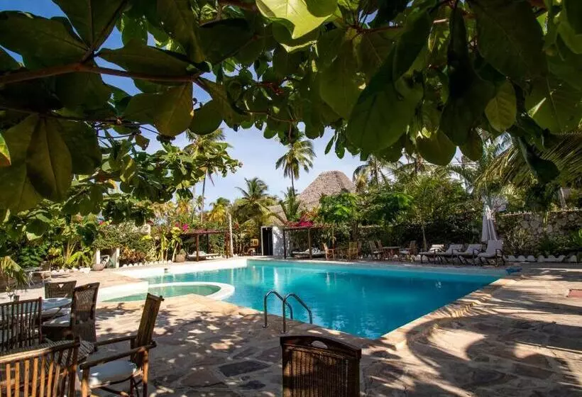 Tropical Boutique Hotel & Resto