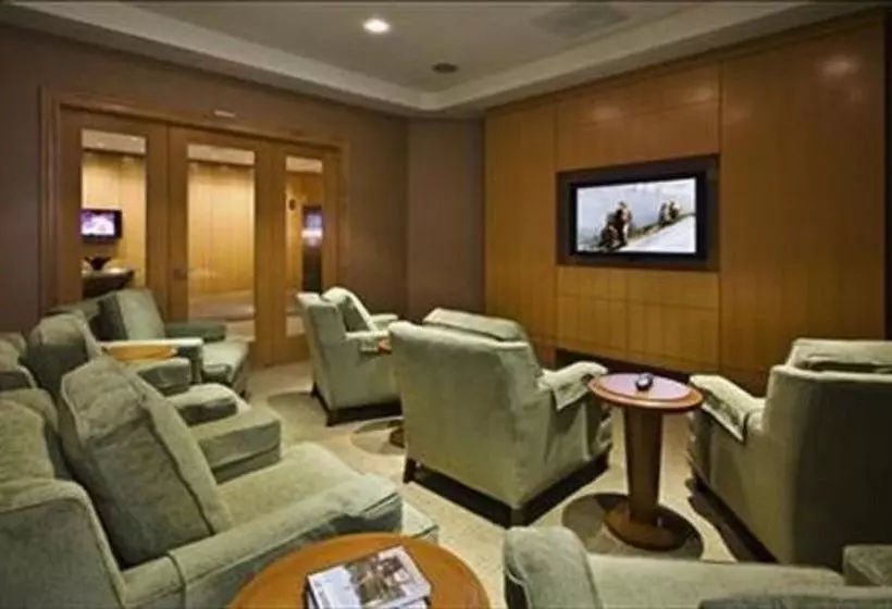 Global Luxury Suites Mass General Hospital