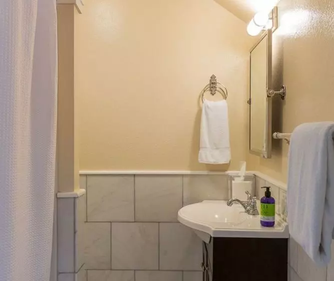 تختخواب و صبحانه Inn At The Cobbler S Walk