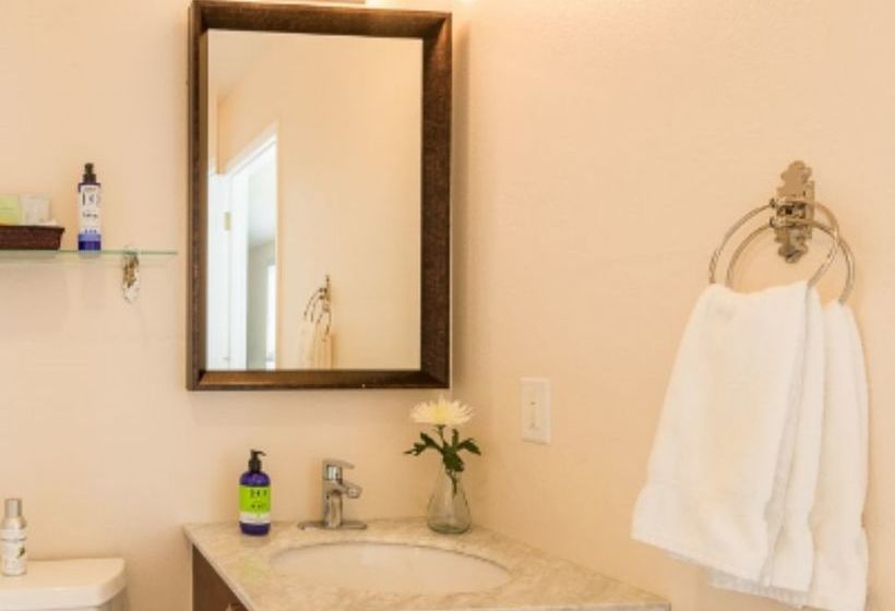 住宿加早餐  Inn At The Cobbler S Walk