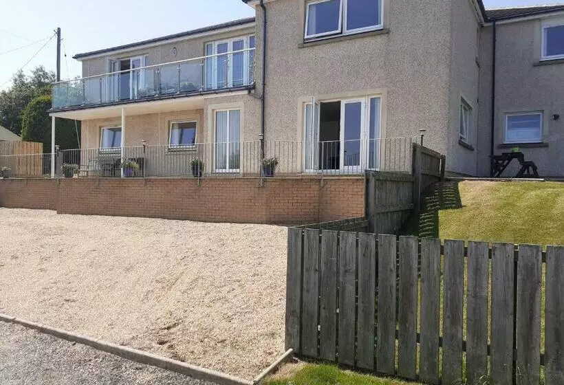 Elmbank Accommodation