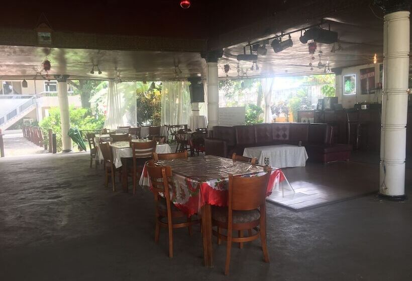 Embassy Suites Hotels & Restaurant