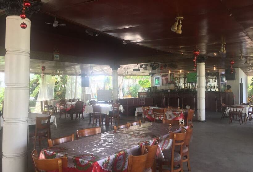 Embassy Suites Hotels & Restaurant