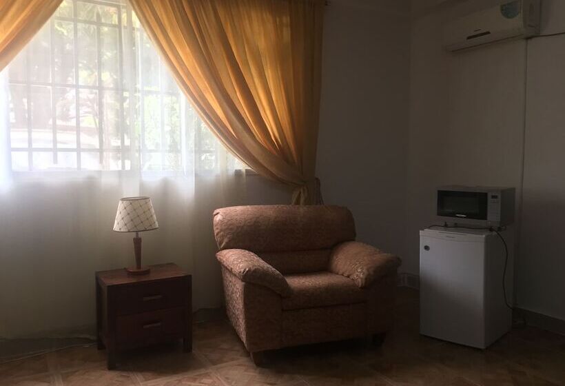 Embassy Suites Hotels & Restaurant