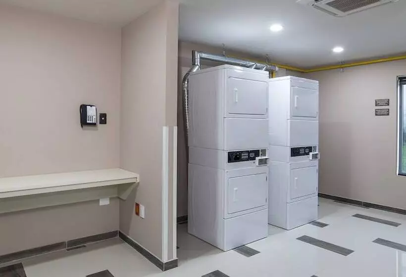 ホテル Candlewood Suites   Queretaro Juriquilla, An Ihg