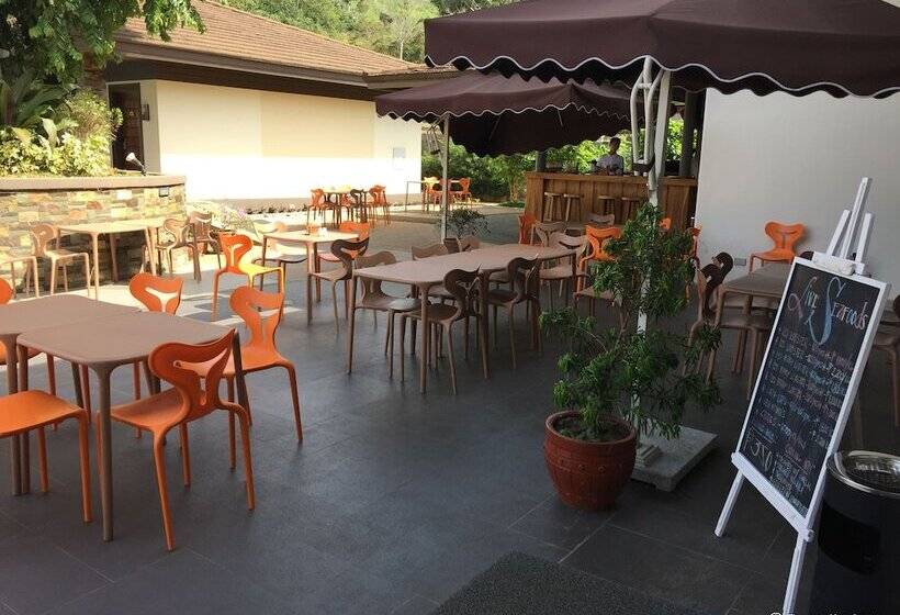 ホテル Coron Soleil Garden Resort