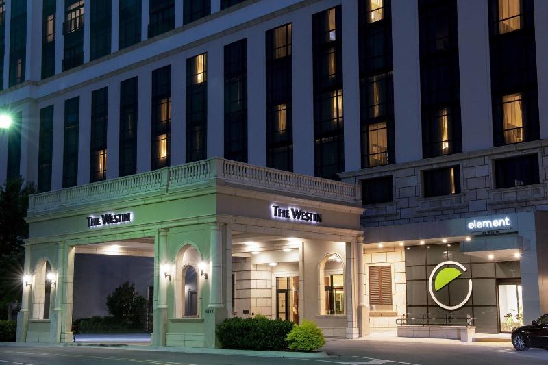 فندق Element Huntsville